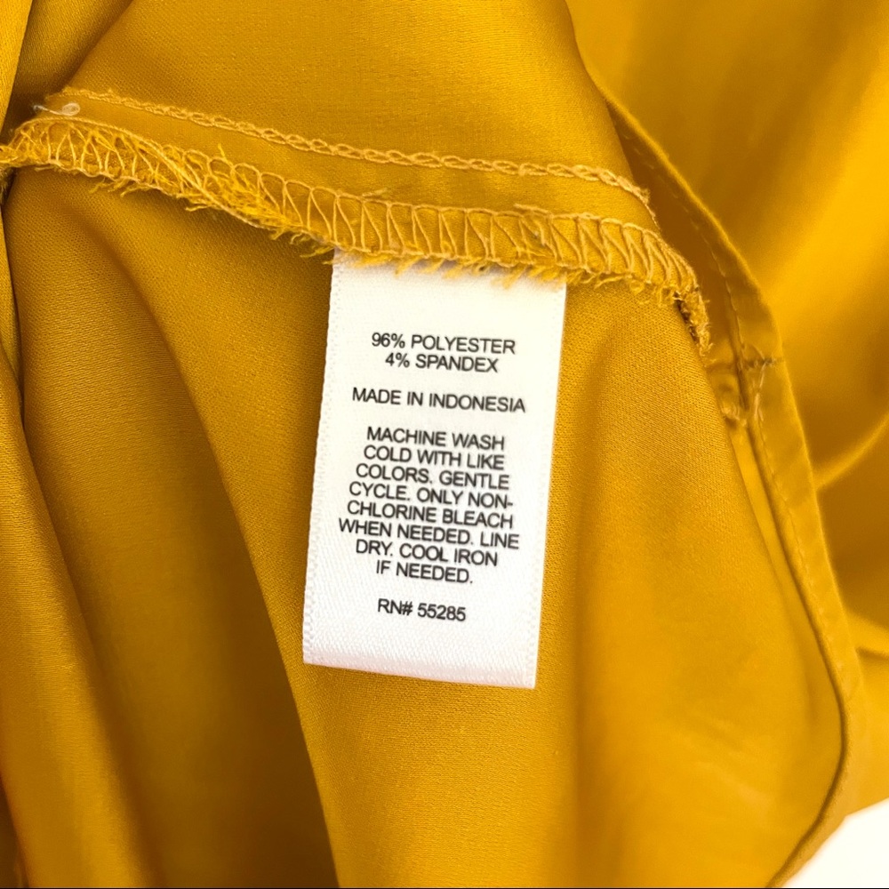 Express Front Zipper Top - Picture 5 of 5